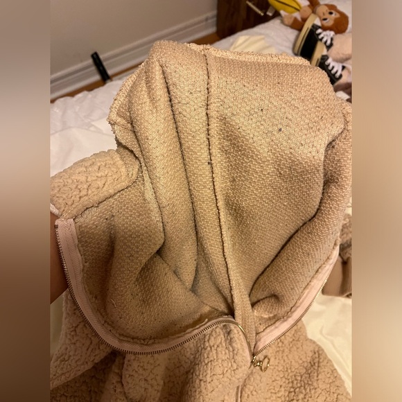 Beary Furry Jumpsuit 🐻🧸 - Picture 12 of 13